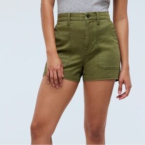 Madewell Utility Shorts in Desert Olive, 29
